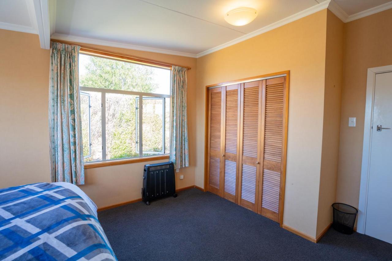 Dee'S On Bligh - Te Anau Holiday Home Eksteriør billede